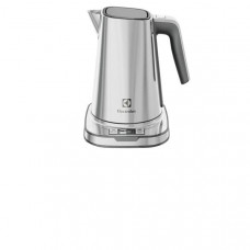 Электрочайник Electrolux EEWA7800 объем 1.7л